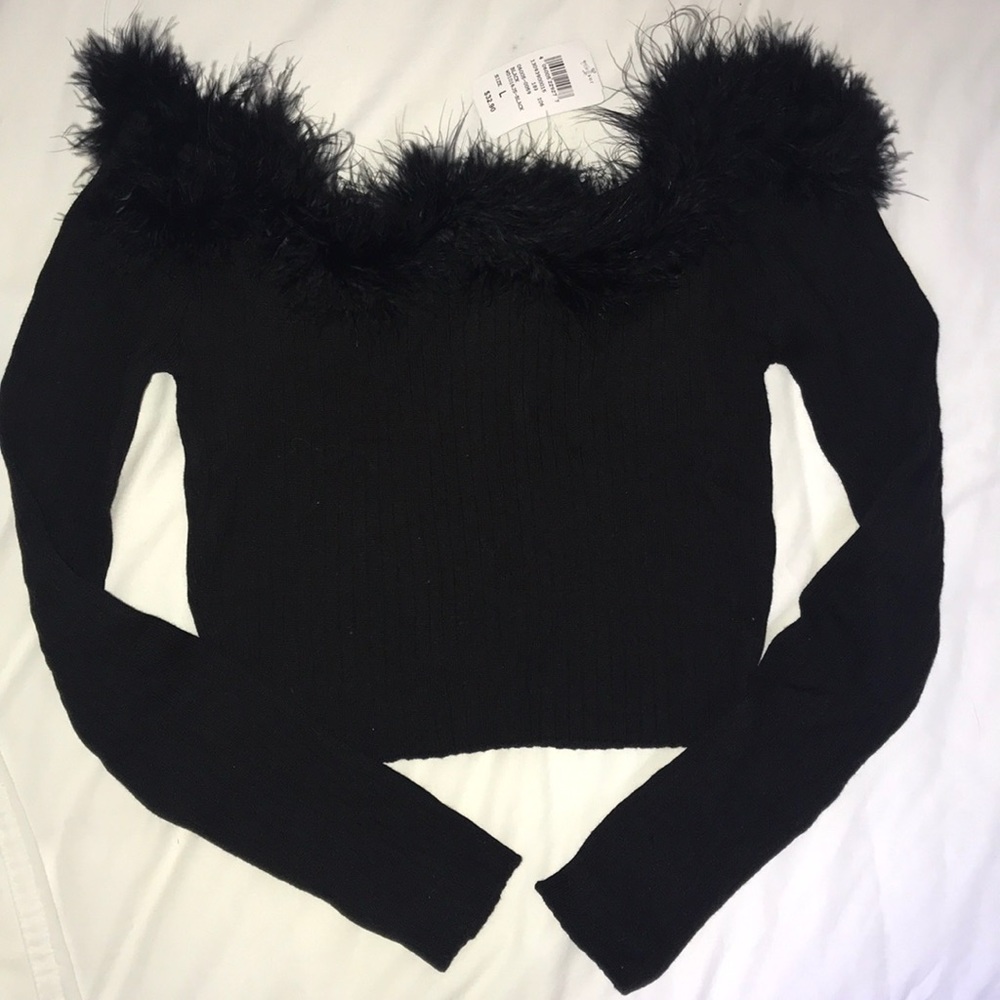 Black Top with Faux Fur